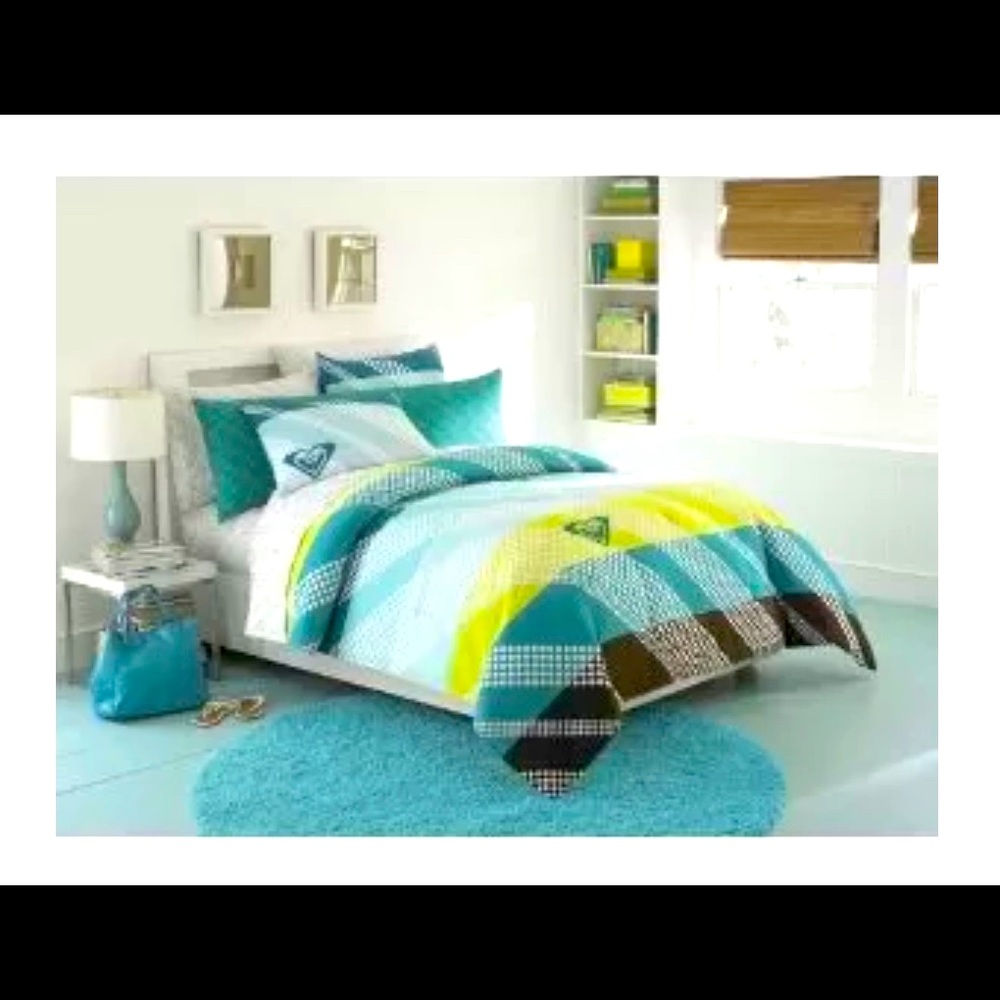 Roxy Bedding:  Roxy Beach BEDDING SET.  Blue, lime green & turquoise.